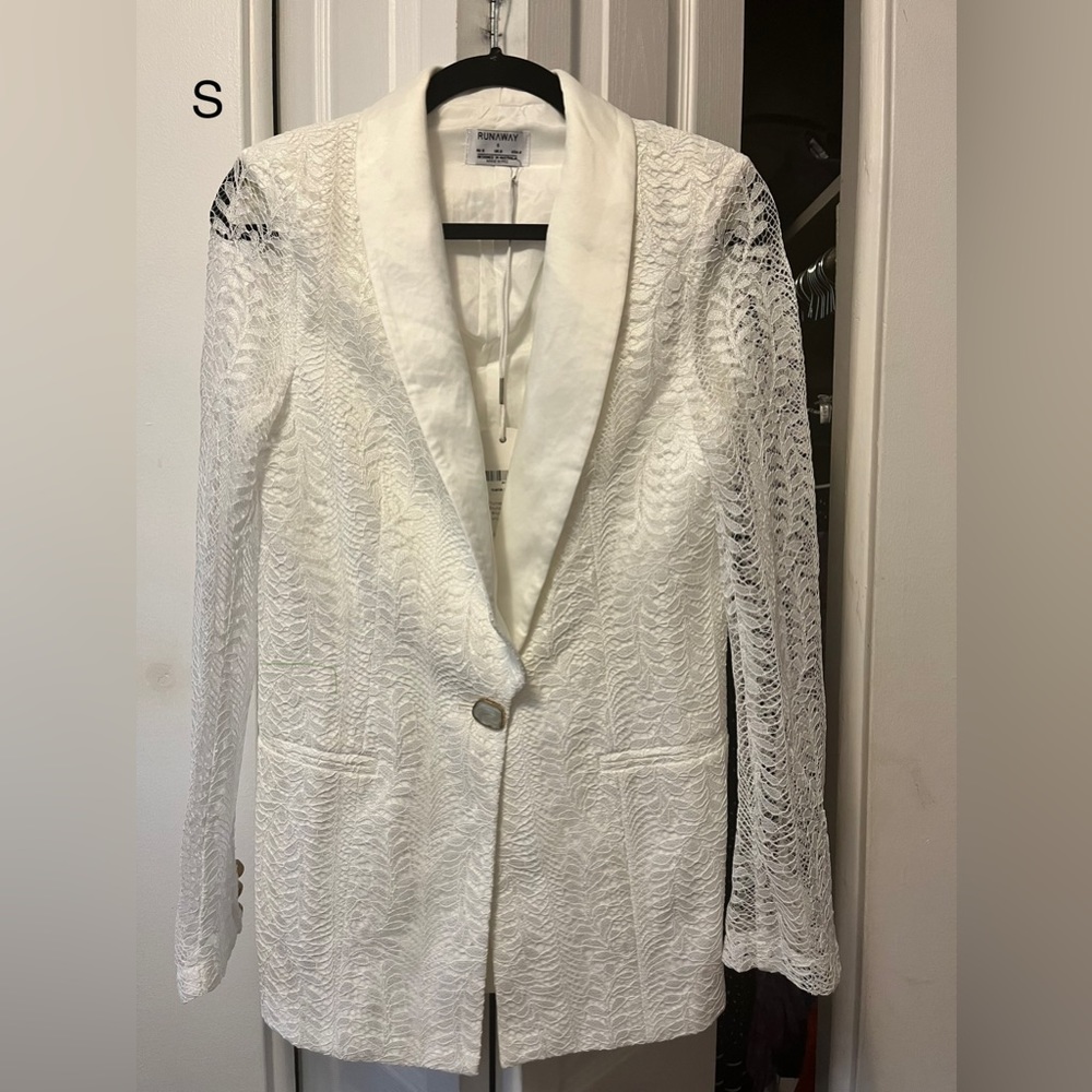 Chic white blazer